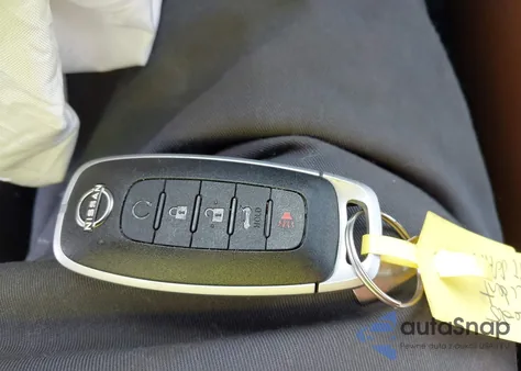 2023 Nissan Pathfinder Platinum 4Wd z USA, uszkodzony, nr VIN 5N1DR3DK4PC270745